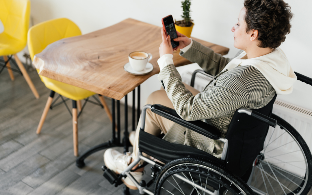 Everpaths contribuye a la accesibilidad y a la optimización de la movilidad, asegurando que cualquier espacio sea más fácil de recorrer y comprender para todos.